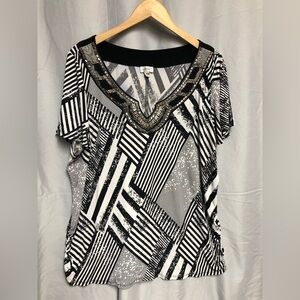 Avenue 18/20 black/white abstract beaded neckline with metal and black beads